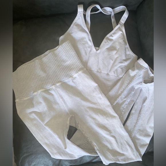 SOLD! 5 tanks, 1 bra and leggings matching set, and 2 shorts - Picture 11 of 13